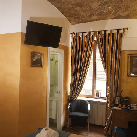 萨拉里亚奢华套房住宿加早餐旅馆