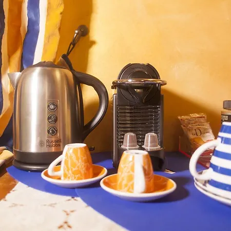 萨拉里亚奢华套房住宿加早餐旅馆