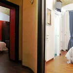 Salaria Luxury Suites בית הארחה