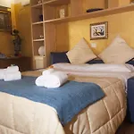 בית הארחה Salaria Luxury Suites