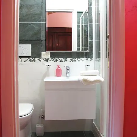 Salaria Luxury Suites Penzion *