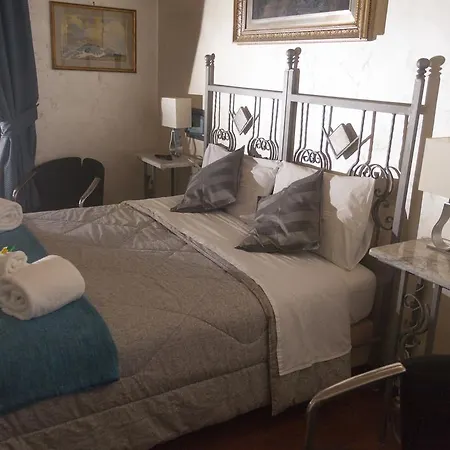 Salaria Luxury Suites בית הארחה רומא
